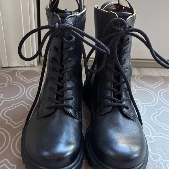 Ecco Women's Black Lace-Up Combat Boots - Picture 1 of 4